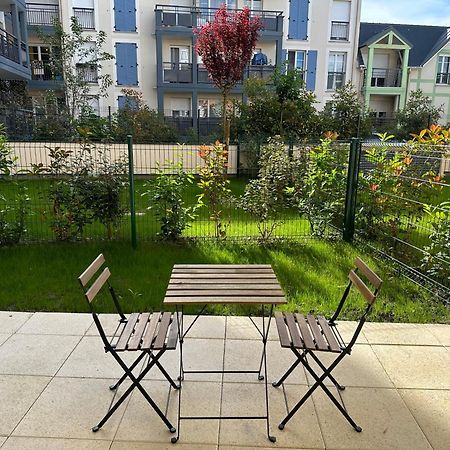 Appartement 2 Pieces Neuf Avec Sont Jardin Prive フランコンヴィル エクステリア 写真